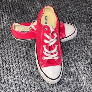 Converse size 8- Never worn.